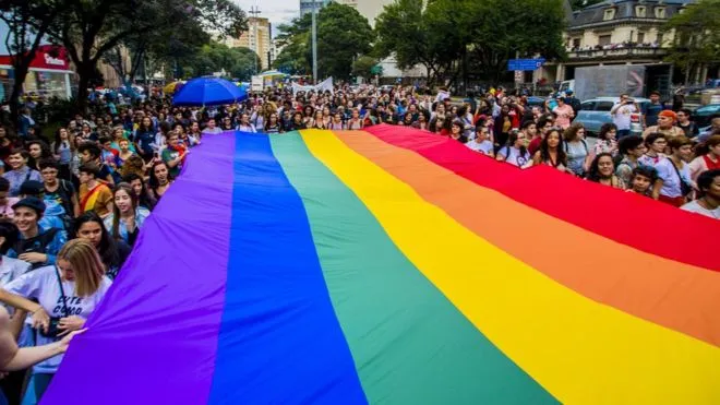 Brazil: Ủng hộ việc đưa kì thị đồng tính và chuyển giới thành tội phạm hình sự