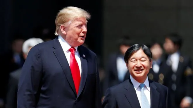 Tổng thống Mỹ Donald Trump và Nhật Hoàng Naruhito tại Cung điện Hoàng gia ở Tokyo, Nhật Bản