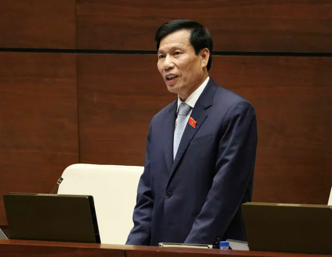 Bộ trưởng Bộ Văn hóa, Thể thao và Du lịch Nguyễn Ngọc Thiện trả lời chất vấn trước Quốc hội