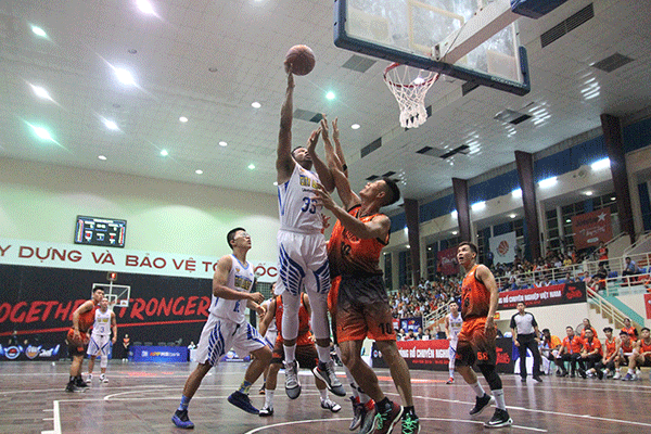 Hochiminh City Wings toàn thắng, giữ chắc ngôi đầu bảng VBA 2019