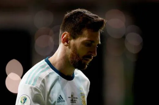 Messi và đồng đội chịu thua ngay trận ra quân Copa America 2019.