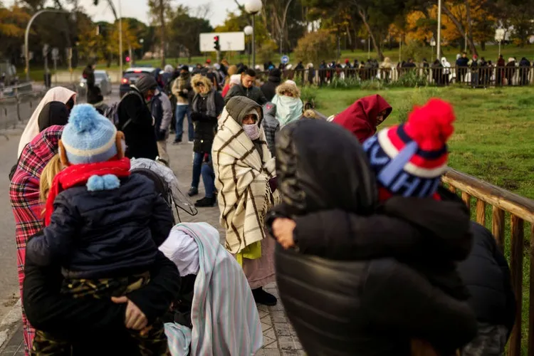 Đơn xin tị nạn vào châu Âu ngày càng gia tăng