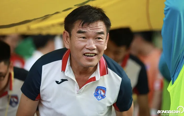 HLV Phan Thanh Hùng không buồn sau thất bại trước HAGL