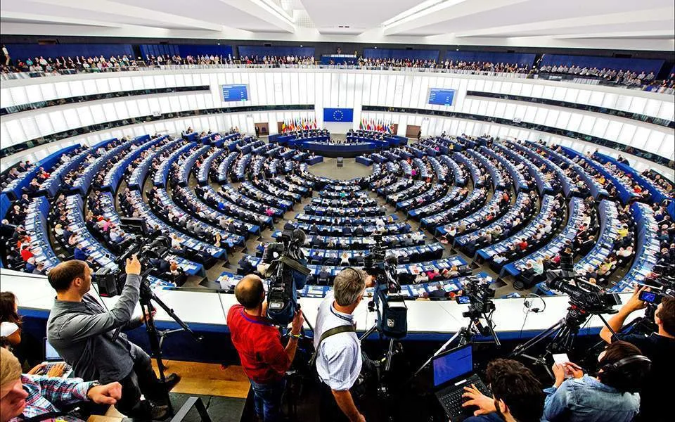 Nghị viện châu Âu sẽ bầu Chủ tịch mới vào ngày mai bằng mọi giá