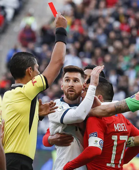 Kết quả Copa America 2019 ngày 7/7: Argentina giành hạng 3 trong ngày Messi nhận thẻ đỏ