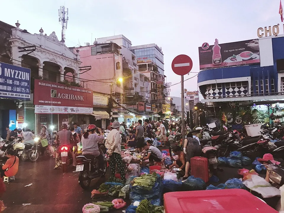 Đón bình minh tại Sài Gòn - Cảm nhận điều bình yên mà bạn từng bỏ lỡ
