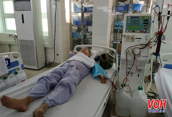 Bệnh nhân đang điều trị thận nhân tạo tại Bệnh viện Thống Nhất 