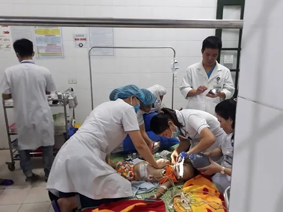 Dù được các y bác sỹ nỗ lực tìm cách cứu chữa những cháu bé đã không qua khỏi. Ảnh: SGGP