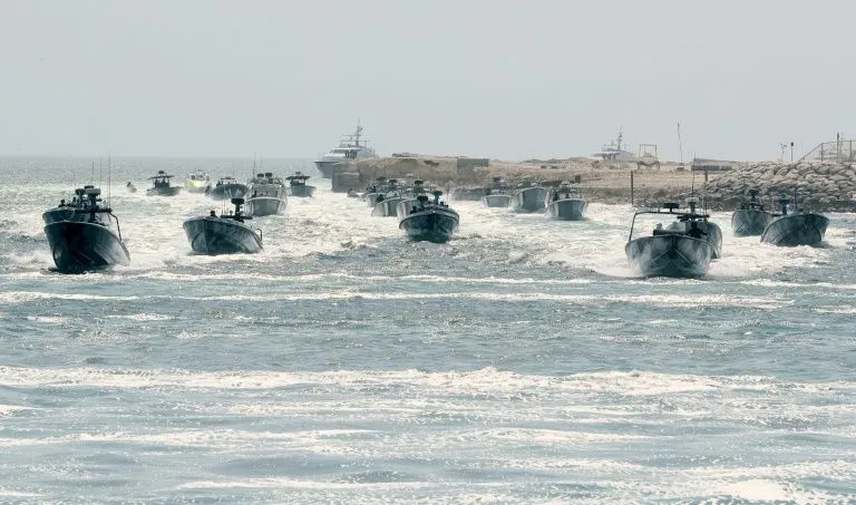 Lực lượng bảo vệ bờ biển của Qatar tham gia lễ khánh thành căn cứ bảo vệ bờ biển lớn nhất của Doha vào ngày 14/7. 
