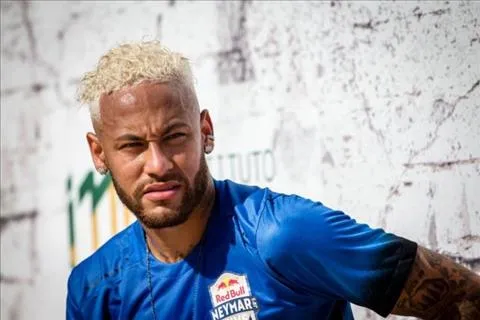 PSG lên tiếng về tương lai Neymar
