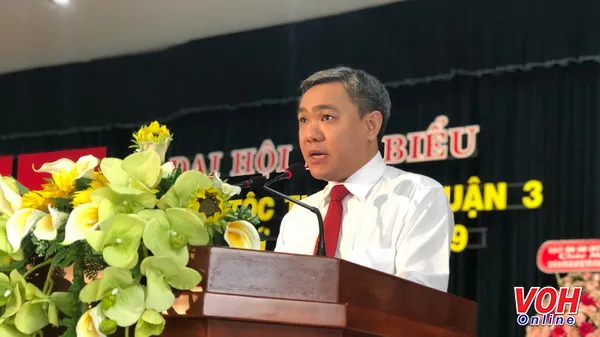 Ông Huỳnh Văn Hồng Ngọc, Trưởng Ban Dân tộc TP phát biểu tại đại hội.