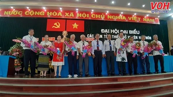 Các đại biểu huyện Hóc Môn đại diện tham dự Đại hội Đại biểu Các dân tộc thiểu số TPHCM lần thứ III nhiệm kỳ 2019-2024 ra mắt Đại hội.