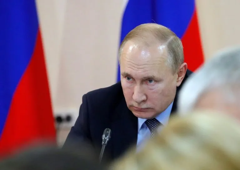 Tổng thống Nga Putin đã nhận được đề nghị giúp đỡ giải quyết trận cháy rừng ở Siberia từ phía Mỹ.