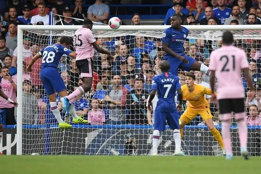 Kết quả Ngoại hạng Anh 19/8: Chelsea chia điểm với Leicester ngay trên sân nhà