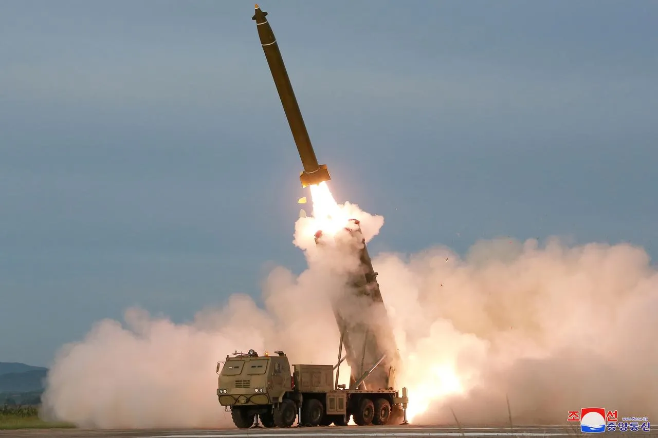 Nhật Bản: Triều Tiên đang phát triển đầu đạn cho hệ thống tên lửa mới