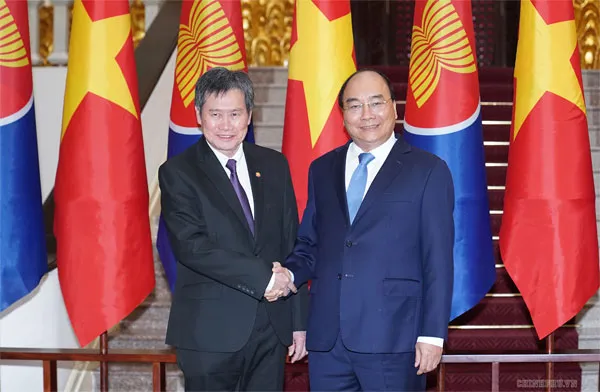 Thủ tướng Nguyễn Xuân Phúc tiếp Tổng Thư ký ASEAN Lim Jock Hoi