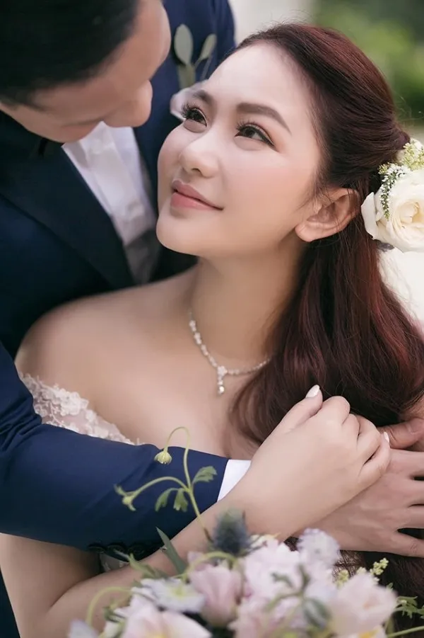 Phan Như Thảo tung bộ ảnh cưới đẹp lung linh cùng ông xã đại gia sau 3 năm chung sống 1