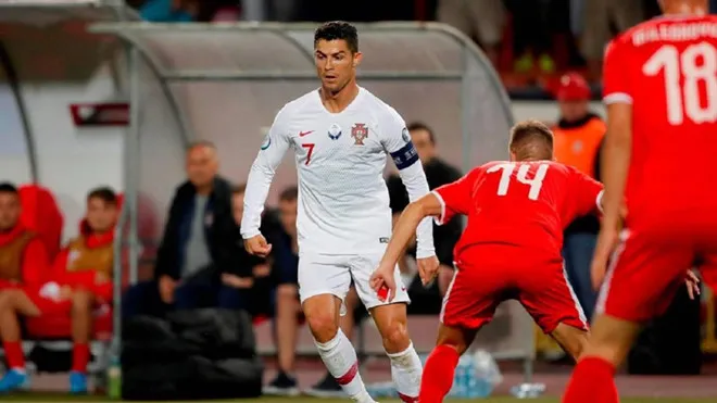 Ronaldo lập công, Bồ Đào Nha đại thắng Serbia tại Vòng loại Euro 2020