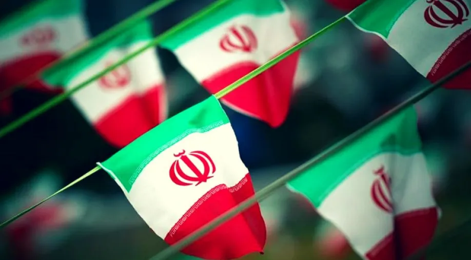 Mỹ tuyên bố sẽ trừng phạt bất kỳ nước nào mua dầu của Iran
