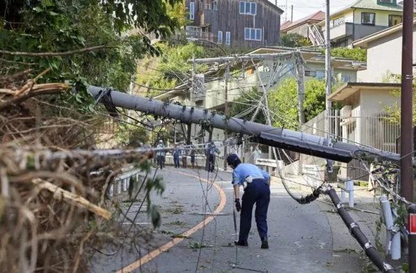 Nhật Bản chật vật khôi phục cung cấp điện sau bão Faxai