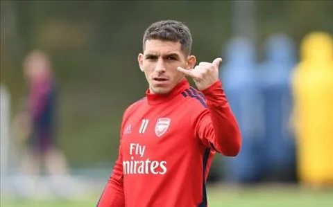 Arsenal nhận tin buồn từ Lucas Torreira