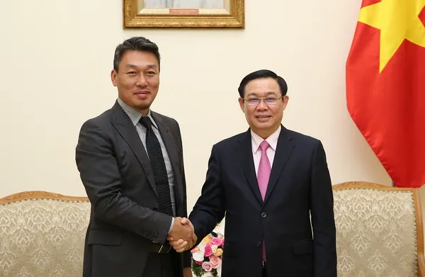 Phó Thủ tướng Chính phủ Vương Đình Huệ tiếp Giám đốc Công ty công nghệ Alliex (Hàn Quốc) Park Byounggun