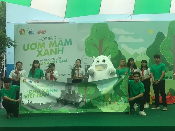 Chung tay ươm mầm xanh để bảo vệ môi trường và phủ xanh Việt Nam