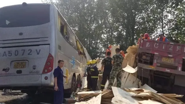 tai nạn giao thông, tai nạn xe buýt, tai nạn giao thông Trung Quốc