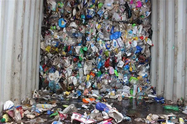 container phế liệu, rác thải nhựa, nhập khẩu phế liệu