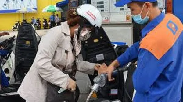 Giá xăng dầu trong nước giảm từ 15h00 ngày 16/10/2019