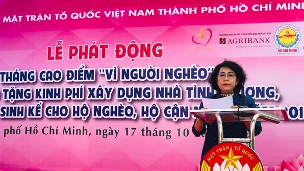 Chủ tịch Ủy ban Mặt trận Tổ quốc Việt Nam Thành phố Hồ Chí Minh, Tô Thị Bích Châu phát biểu tại buổi lễ phát động hưởng ứng Tháng cao điểm “Vì người nghèo”.