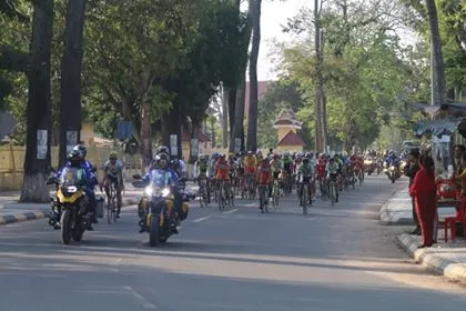 [Trực tiếp] Cuộc đua xe đạp Nam Kỳ Khởi Nghĩa 2019 - Chặng 2: Svay Rieng – Phnompenh