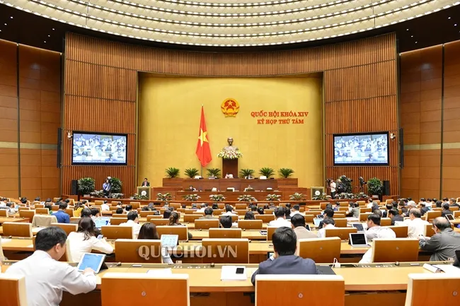 Quốc hội thảo luận về một số nội dung còn ý kiến khác nhau của dự án Luật Xuất cảnh, nhập cảnh của công dân Việt Nam. Ảnh: Quochoi.vn 