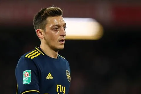 Ozil đang không hạnh phúc ở Arsenal