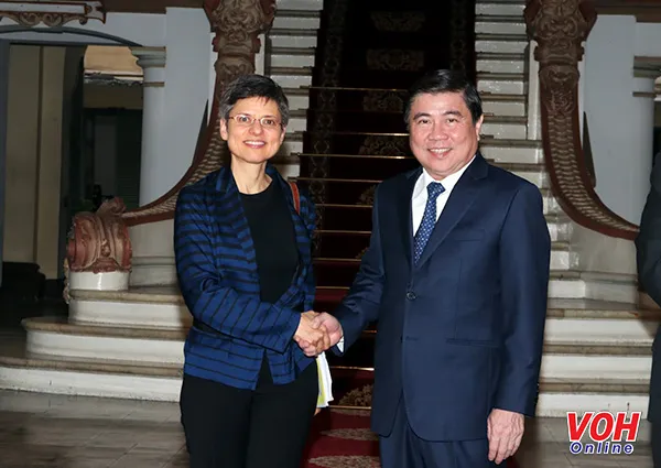 Chủ tịch Ủy ban nhân dân Thành phố Nguyễn Thành Phong tiếp bà Cathy Berx, Thống đốc tỉnh Antwerp