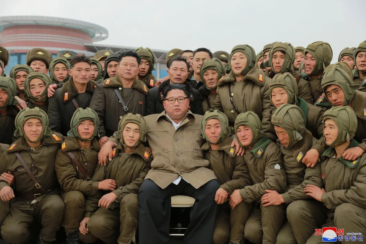 Lãnh đạo Triều Tiên Kim Jong-un giám sát tập trận lớn trên không