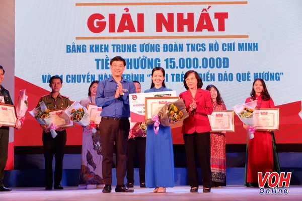 Báo cáo viên Cao Thị Hải Vân đạt giải nhất hội thi báo cáo viên giỏi