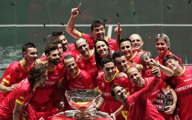 Rafael Nadal cùng Tây Ban Nha vô địch Davis Cup 2019