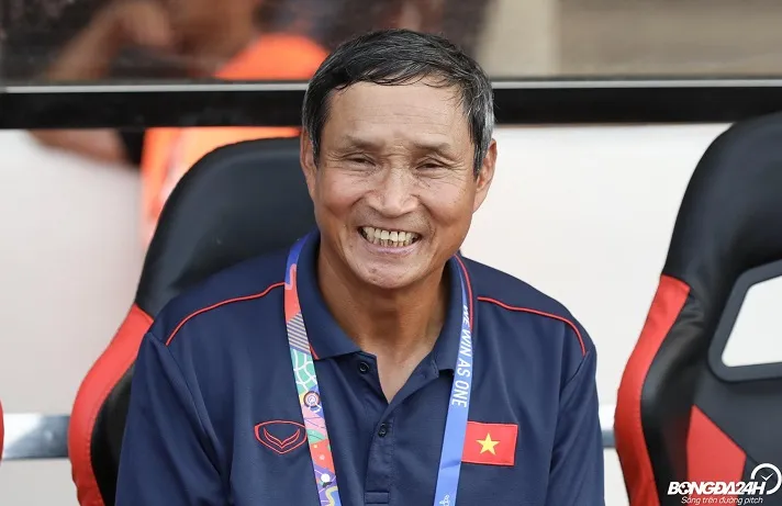 HLV Mai Đức Chung không nuối tiếc khi tuyển nữ Việt Nam bị Thái Lan cầm hòa