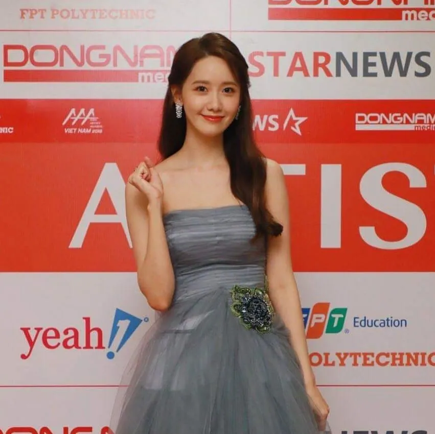 voh-yoona-va-park-min-young-do-sac-tai-aaa-voh.com.vn-anh1