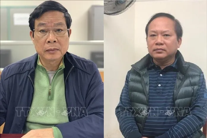Hai bị cáo Nguyễn Bắc Son (cựu Bộ trưởng Bộ Thông tin và Truyền thông), Trương Minh Tuấn (cựu Bộ trưởng Bộ Thông tin và Truyền thông),