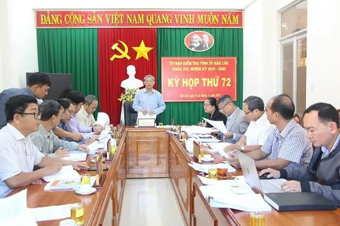 Chủ nhiệm Ủy ban Kiểm tra Tỉnh ủy Phan Xuân Lĩnh chủ trì Kỳ họp.