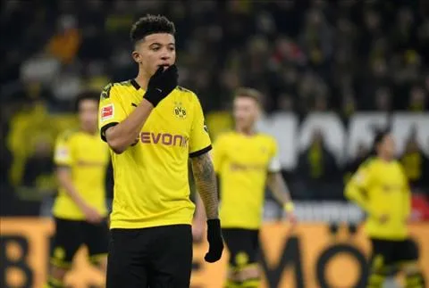 Dortmund tuyên bố về tương lai Sancho