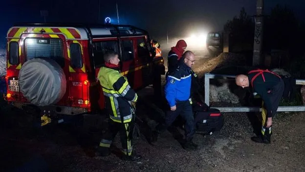 Pháp: Rơi trực thăng cứu hộ lũ lụt, 3 nhân viên thiệt mạng