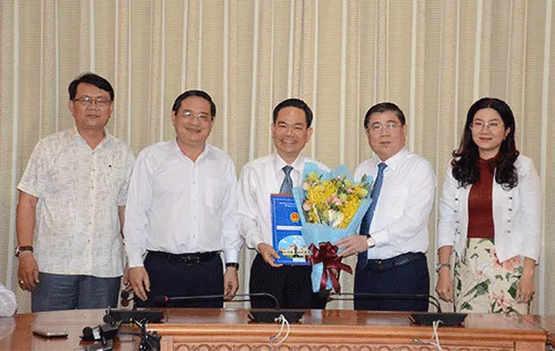 Công ty Phát triển công nghiệp Tân Thuận và Tổng công ty Nông nghiệp Sài Gòn có lãnh đạo mới