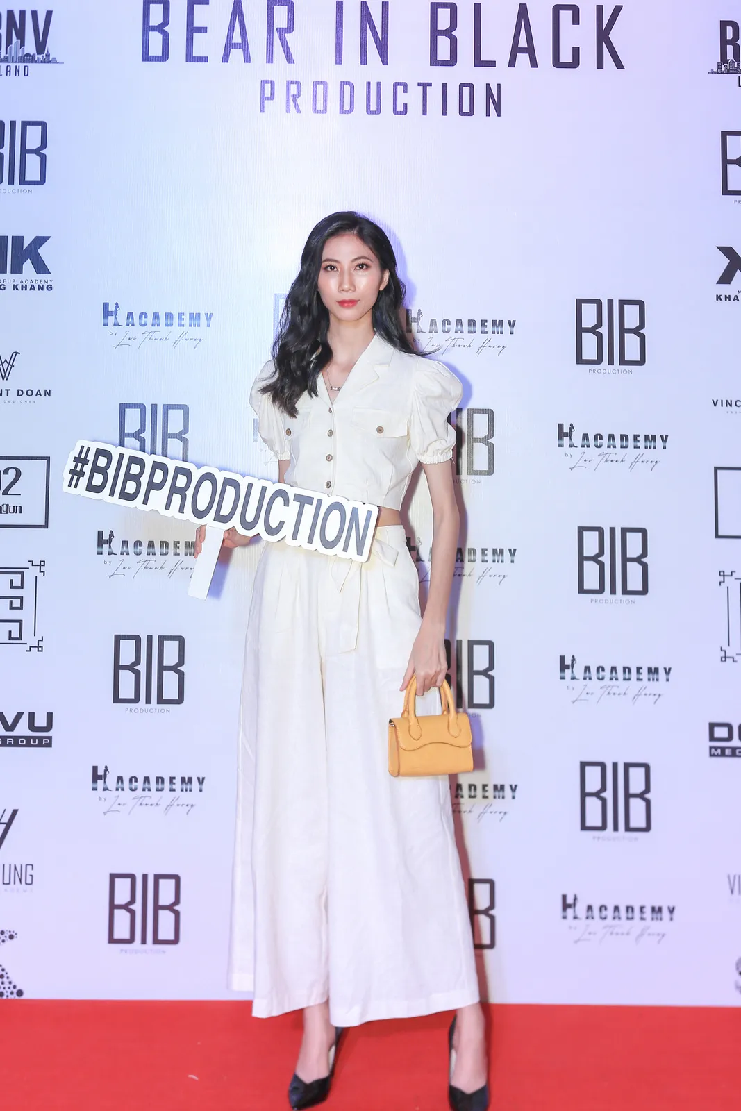 VOH-Lai-Thanh-Huong-thanh-lap-BIB-Production-3