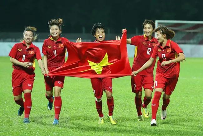 Tuyển nữ Việt Nam tăng 2 bậc trên BXH FIFA