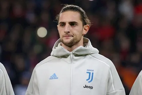 Juventus lên tiếng về tương lai tiền vệ Rabiot