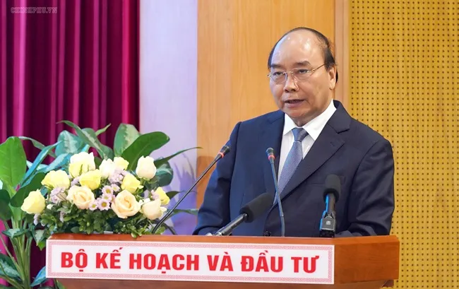 Thủ tướng Chính phủ Nguyễn Xuân Phúc phát biểu chỉ đạo tại Hội nghị. Ảnh: VGP/Quang Hiếu