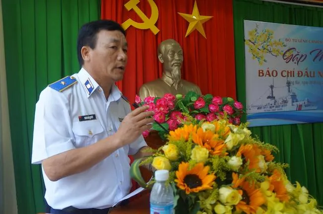 Thiếu tướng Doãn Bảo Quyết, Phó Chính ủy Bộ Tư lệnh Cảnh sát biển phát biểu tại buổi họp mặt.